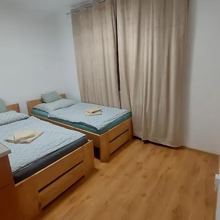 V Centre Mesta 公寓